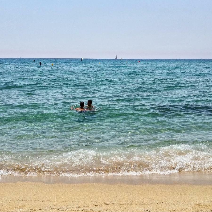 ארניס דה מר Attic With Seaview, Close To The Beach מראה חיצוני תמונה